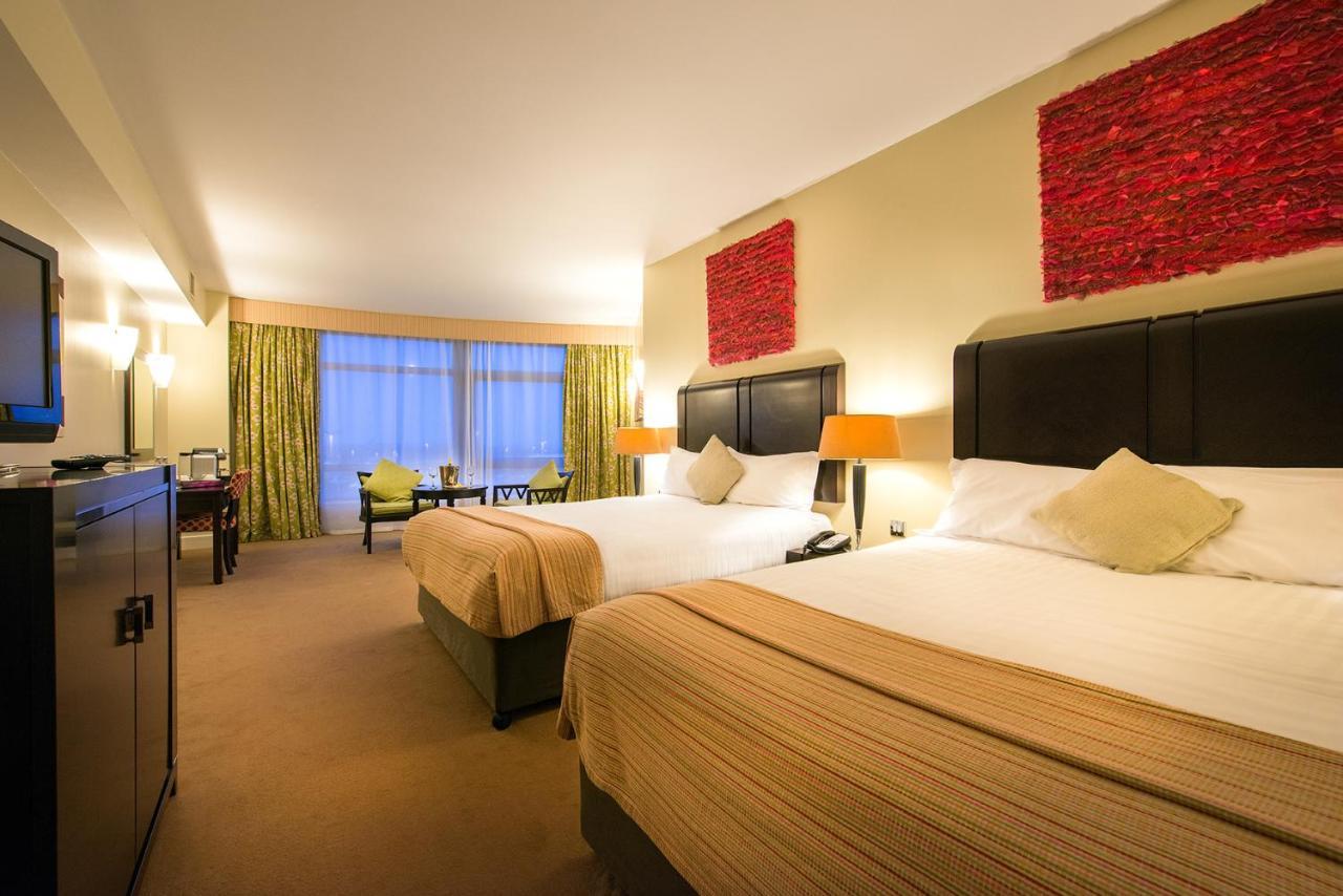 Cork International Hotel Bagian luar foto