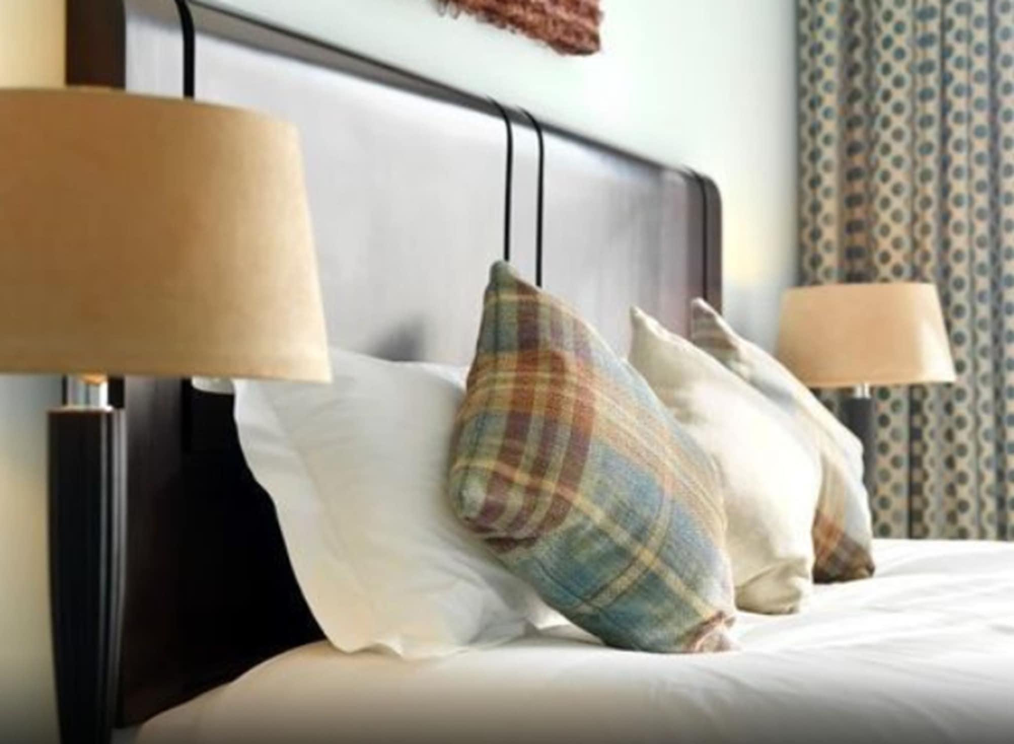 Cork International Hotel Bagian luar foto