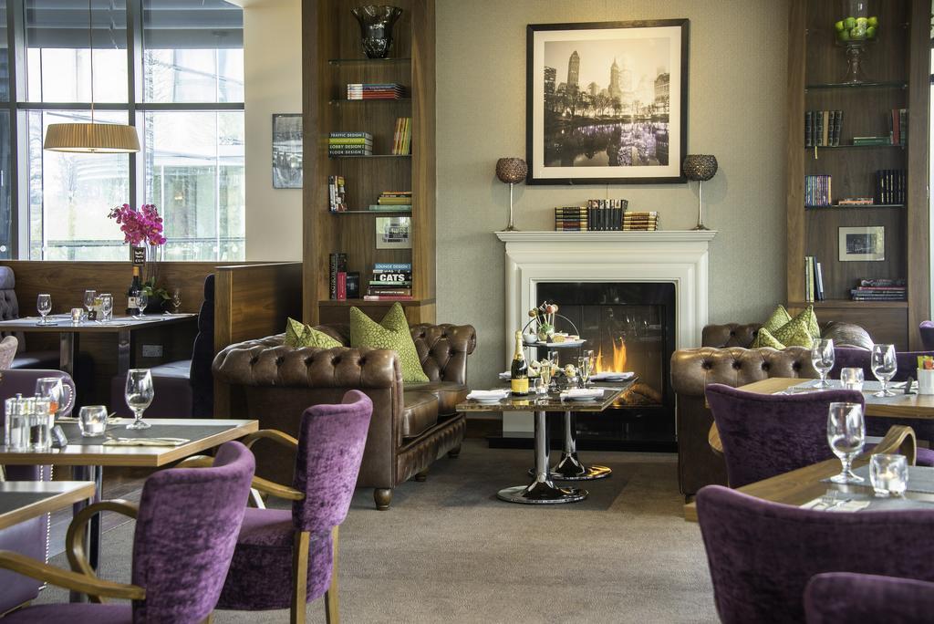 Cork International Hotel Bagian luar foto